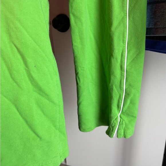 The North Face Bright Green straight leg Sweatpants - Picture 2 of 6